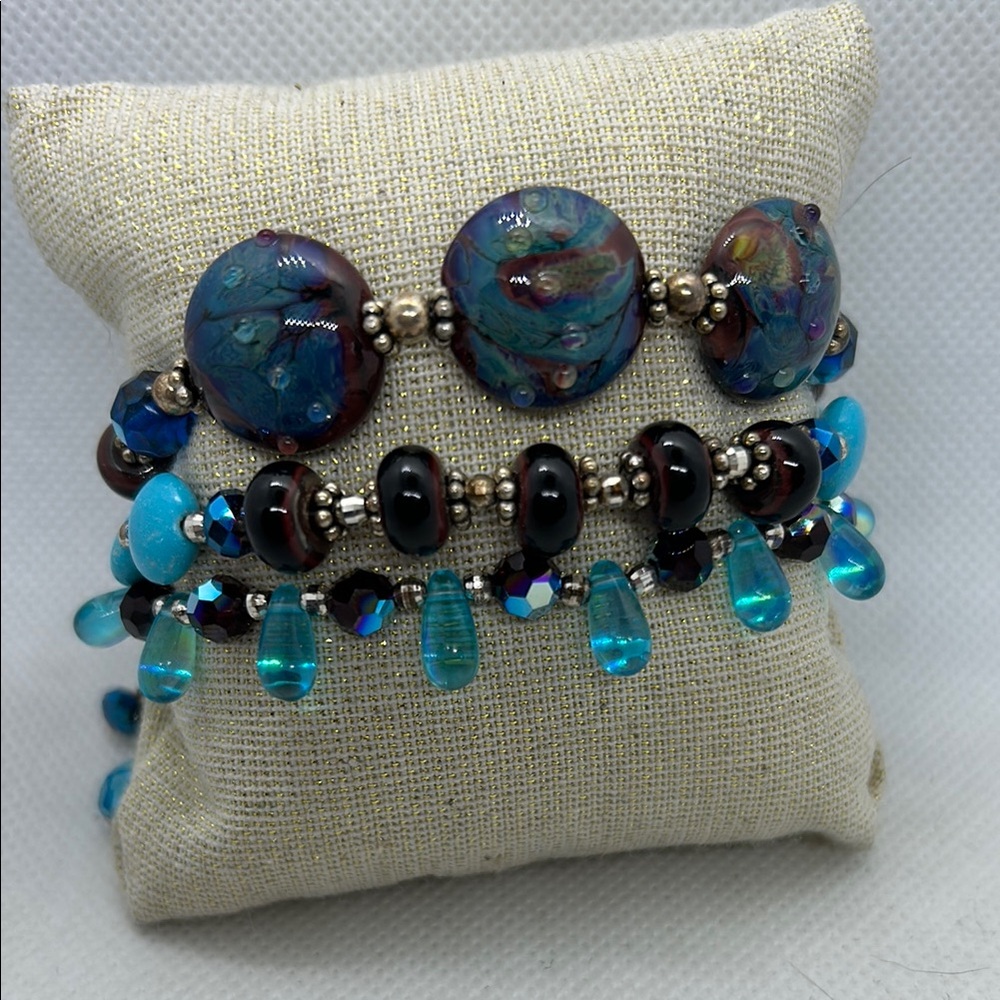 Swarovski Crystal Elegant Blue and Silver Beaded Bracelet